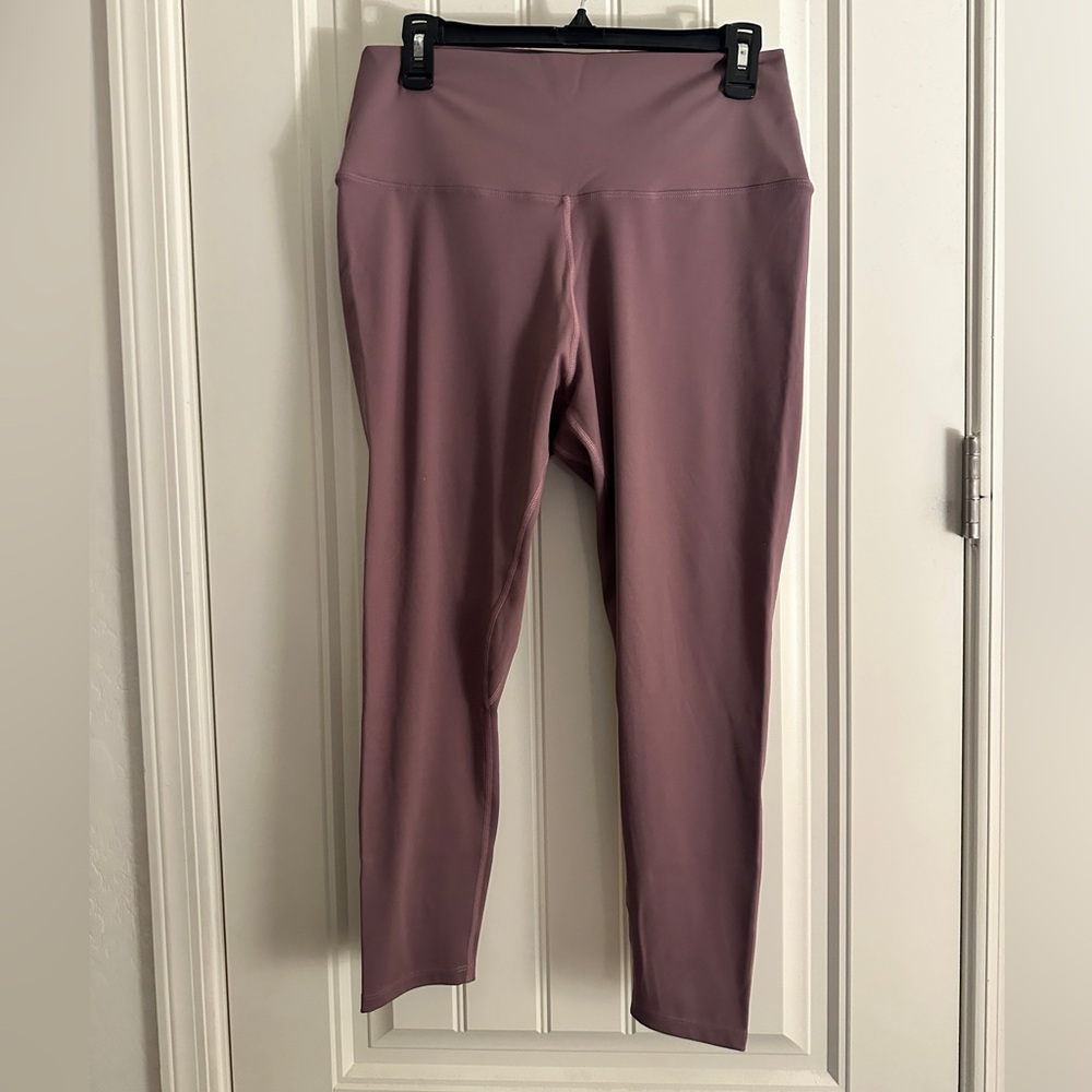 Women's Mauve High-Waisted Leggings